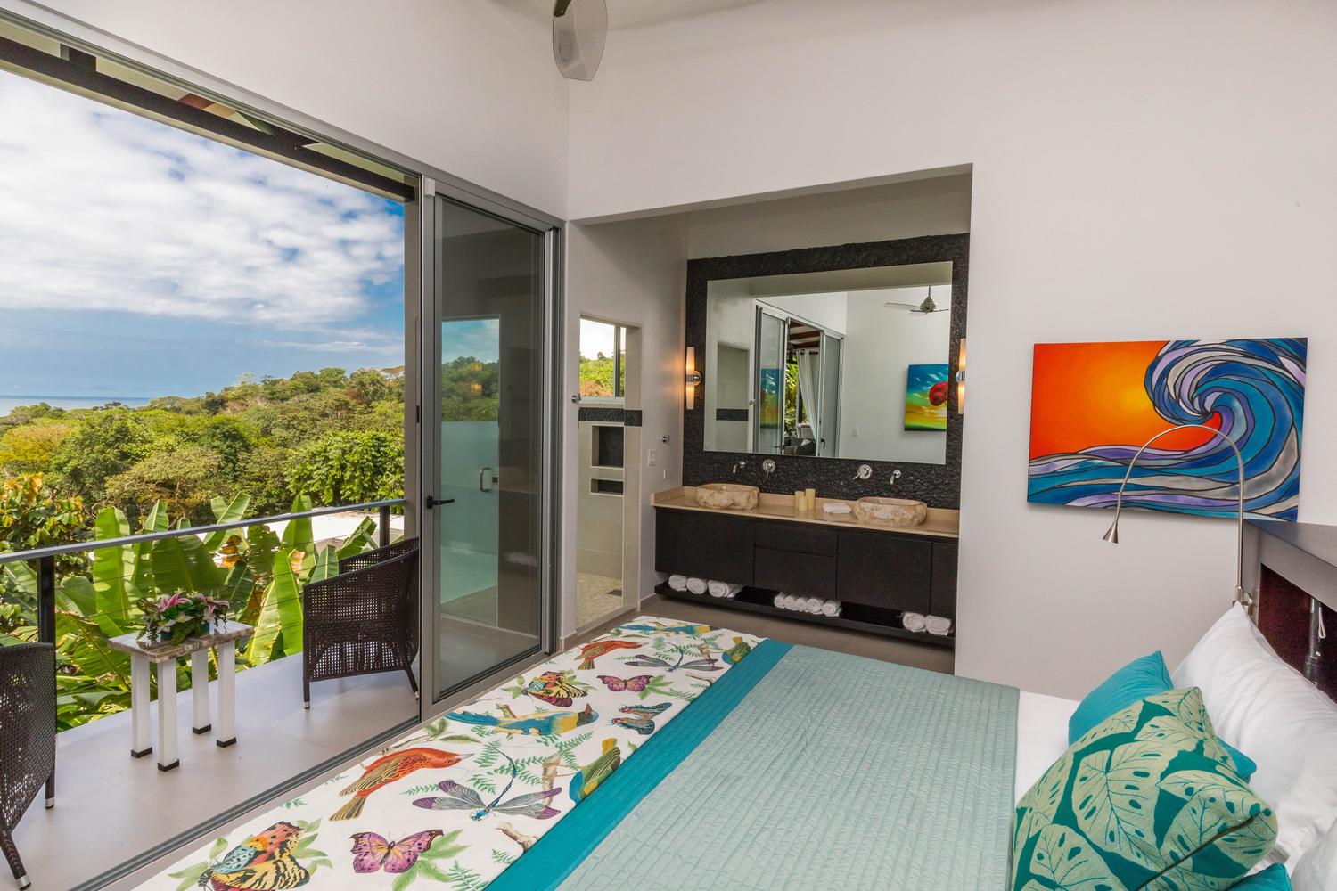 Master Suite 1 Stunning Ocean and Jungle View